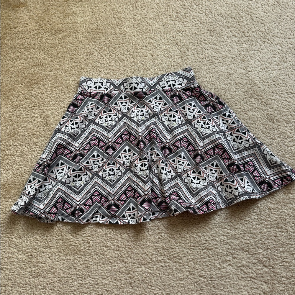 PINK Victoria's Secret Geometric Skater Skirt - Black, White, Pink